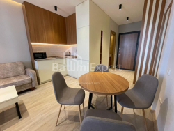 公寓 1-комн 37 m² - 尼科·皮罗斯马尼, Batumi