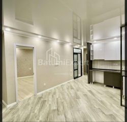 公寓 2-комн 45 m² - 尼科·皮罗斯马尼, Batumi