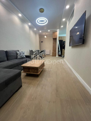 公寓 3-комн 64 m² - 尼科·皮罗斯马尼, Batumi