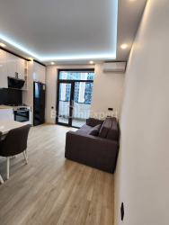公寓 2-комн 40 m² - 尼科·皮罗斯马尼, Batumi