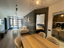 公寓 3-комн 61.6 m² - 英雄巷, Batumi