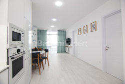 公寓 3-комн 74 m² - 祖拉巴戈尔吉拉泽, Batumi