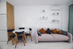 公寓 3-комн 74 m² - 祖拉巴戈尔吉拉泽, Batumi