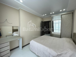 公寓 2-комн 53.2 m² - 尼科·皮罗斯马尼, Batumi