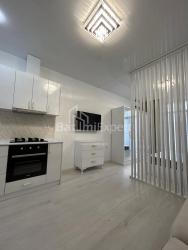 公寓 1-комн 34.7 m² - 尼科·皮罗斯马尼, Batumi