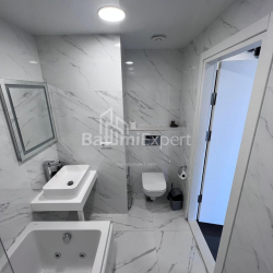 公寓 2-комн 57 m² - 莱赫和玛丽亚·卡钦斯基, Batumi