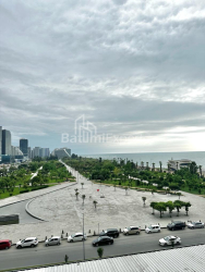 公寓 50 平方米的公寓 - 莱赫和玛丽亚·卡钦斯基, Batumi, 佐治亚州。