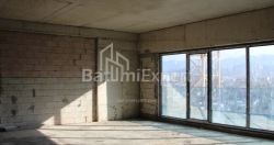 公寓 62.7 平方米的公寓 - 莱赫和玛丽亚·卡钦斯基, Batumi, 佐治亚州。