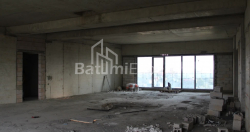 公寓 172.2 平方米的公寓 - 莱赫和玛丽亚·卡钦斯基, Batumi, 佐治亚州。