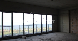 公寓 75.57 平方米的公寓 - 莱赫和玛丽亚·卡钦斯基, Batumi, 佐治亚州。