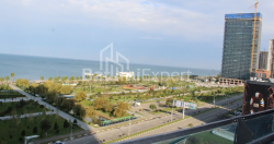 公寓 75.57 平方米的公寓 - 莱赫和玛丽亚·卡钦斯基, Batumi, 佐治亚州。