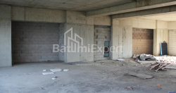 公寓 172.49 平方米的公寓 - 莱赫和玛丽亚·卡钦斯基, Batumi, 佐治亚州。