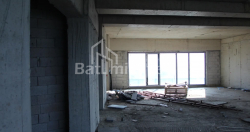 公寓 172.49 平方米的公寓 - 莱赫和玛丽亚·卡钦斯基, Batumi, 佐治亚州。