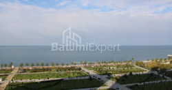 公寓 75.75 平方米的公寓 - 莱赫和玛丽亚·卡钦斯基, Batumi, 佐治亚州。
