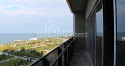 公寓 75.75 平方米的公寓 - 莱赫和玛丽亚·卡钦斯基, Batumi, 佐治亚州。