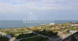 公寓 75.75 平方米的公寓 - 莱赫和玛丽亚·卡钦斯基, Batumi, 佐治亚州。