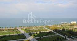 公寓 75.75 平方米的公寓 - 莱赫和玛丽亚·卡钦斯基, Batumi, 佐治亚州。