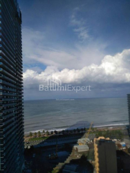 公寓 74 平方米的公寓 - 莱赫和玛丽亚·卡钦斯基, Batumi, 佐治亚州。