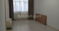公寓 3-комн 66.8 m² - 优素福·科巴拉泽, Batumi
