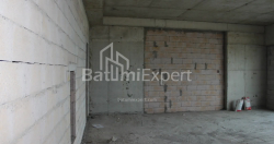 公寓 75.75 平方米的公寓 - 莱赫和玛丽亚·卡钦斯基, Batumi, 佐治亚州。