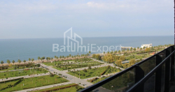公寓 172.68 平方米的公寓 - 莱赫和玛丽亚·卡钦斯基, Batumi, 佐治亚州。