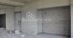 公寓 172.68 平方米的公寓 - 莱赫和玛丽亚·卡钦斯基, Batumi, 佐治亚州。
