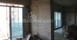 公寓 89.15 平方米的公寓 - 莱赫和玛丽亚·卡钦斯基, Batumi, 佐治亚州。