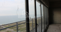 公寓 172.68 平方米的公寓 - 莱赫和玛丽亚·卡钦斯基, Batumi, 佐治亚州。