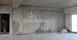 公寓 172.68 平方米的公寓 - 莱赫和玛丽亚·卡钦斯基, Batumi, 佐治亚州。